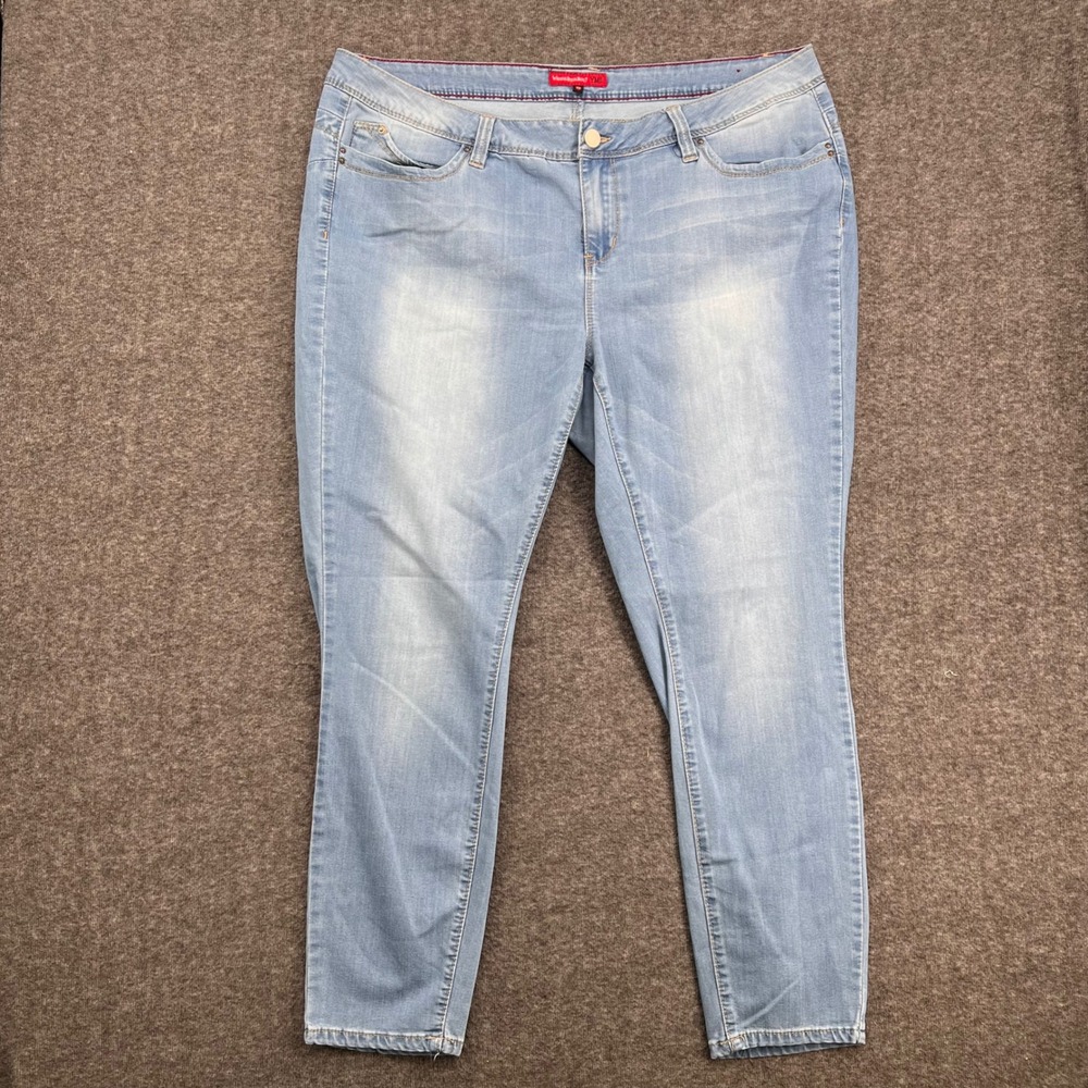 YMI Wanna Betta Butt? Light Wash Skinny Jeans Women Plus Size 22 Stretch Denim